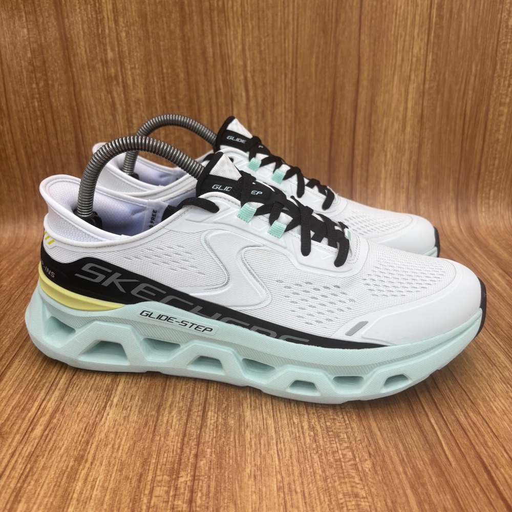 Skechers Glide-Step Altus Slip-ins Women 9 Wide White Sneakers 150510W WMLT